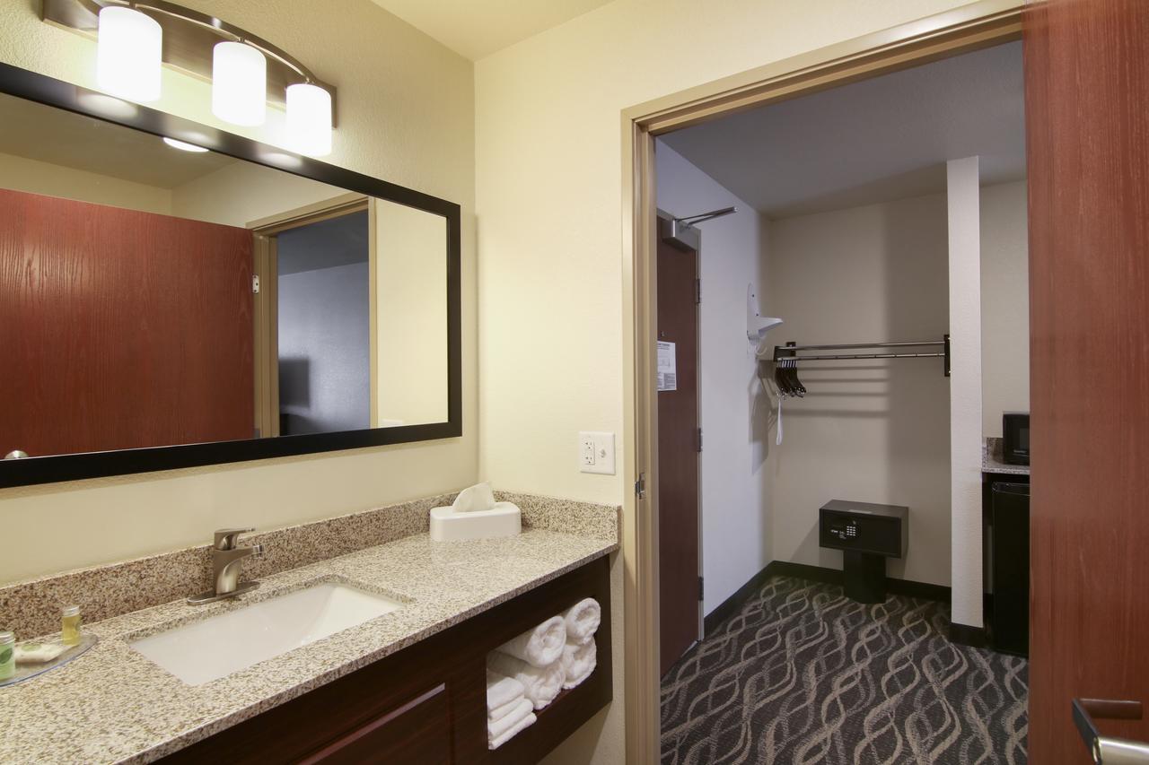 Cobblestone Inn & Suites - Menomonie/Uw-Stout Luaran gambar